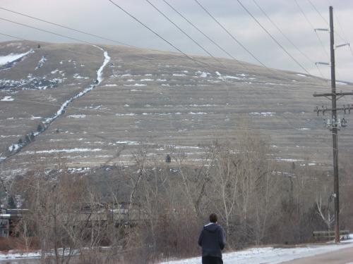 Figure 2. Traces of Glacial Lake Missoula in Missoula, Montana, February 2009. Photo by the author.