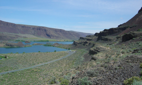 Figure 4. Grand  Coulee downstream of Dry Falls as viewed from Lenore Caves, June 2004. Photo by the author.